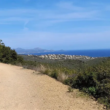 Les Issambres, Pour Quatre Personnes Roquebrune-sur-Argens